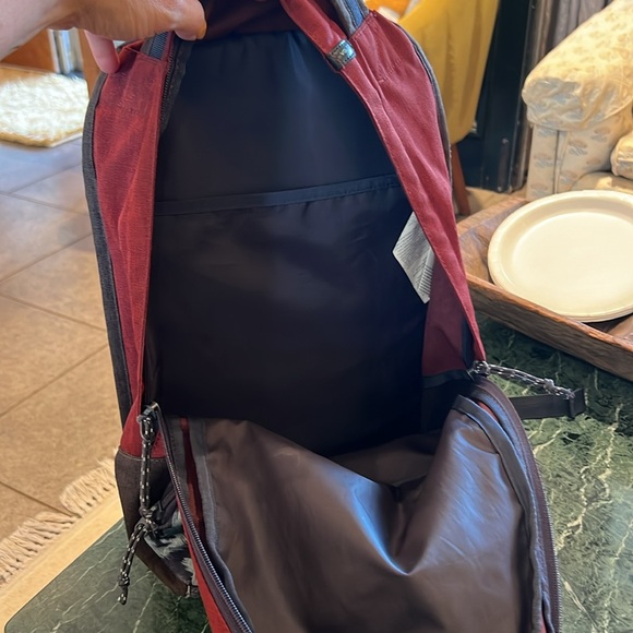 Volcom backpack ~ ikat print - Picture 3 of 8